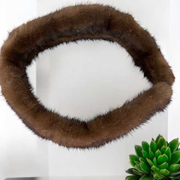 Genuine Mahogany Mink Collar - Picture 8 of 16